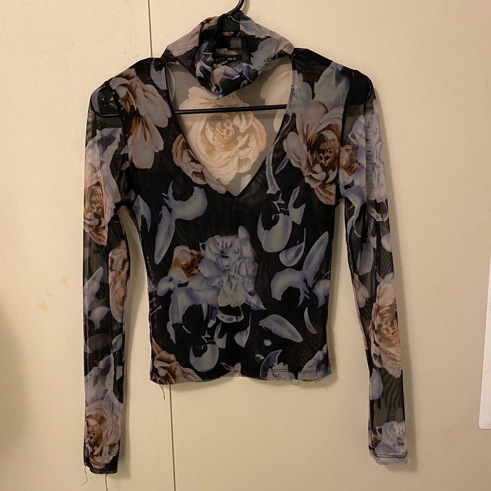Mesh floral long sleeve.